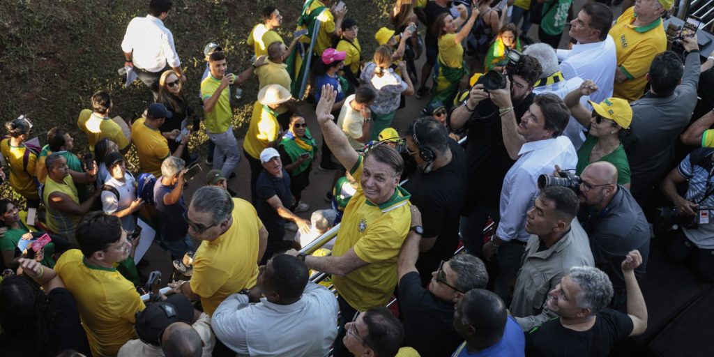 manifestacao-em-brasilia-pede-anistia-a-golpistas