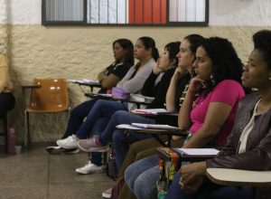 cursinhos-populares-podem-aderir-a-rede-de-apoio-federal-ate-o-dia-4