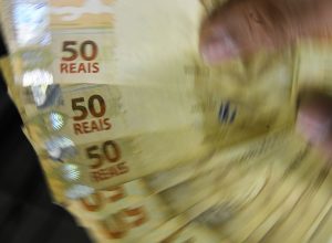 receita-paga-lote-da-malha-fina-do-imposto-de-renda-de-marco