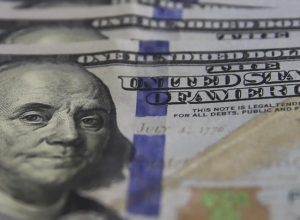 dolar-cai-para-r$-5,17-e-bolsa-sobe-com-expectativas-sobre-guerra