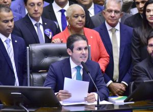 “o-povo-brasileiro-nao-quer-discordia,-quer-emprego”,-diz-hugo-motta
