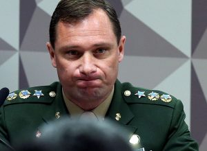 bolsonaro-deu-ordem-para-inserir-dados-falsos-de-vacina-em-sistema