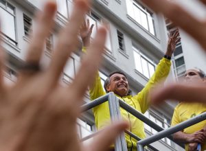 bolsonaro-nega-tentativa-de-golpe-e-diz-esperar-por-“ajuda-externa”