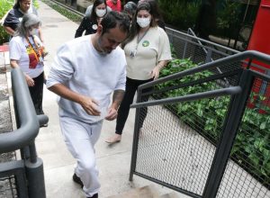 greve-de-fome-de-glauber-completa-8-dias-e-mobiliza-apoios