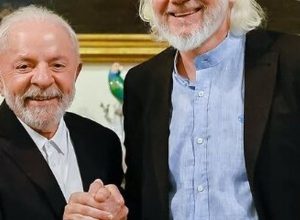 lula-publica-foto-de-encontro-com-julian-assange-em-roma