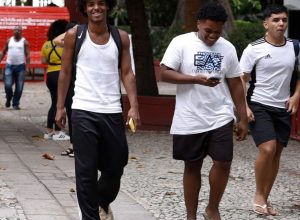 enem-2025:-prazo-para-pedir-isencao-da-taxa-acaba-nesta-sexta
