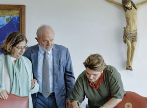 “lula-quer-mulheres-mais-contentes-e-protegidas”,-diz-nova-ministra