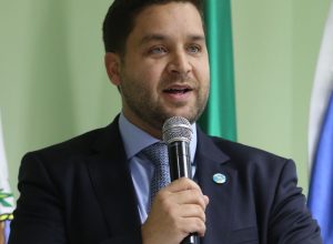 vice-governador-do-rio-deixa-cargo-para-assumir-vaga-no-tce